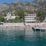Mavi Deniz 4* Turunç