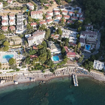 酒店 Mavi Deniz 4*