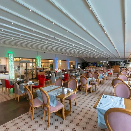 Mavi Deniz 3* トゥルンチュ